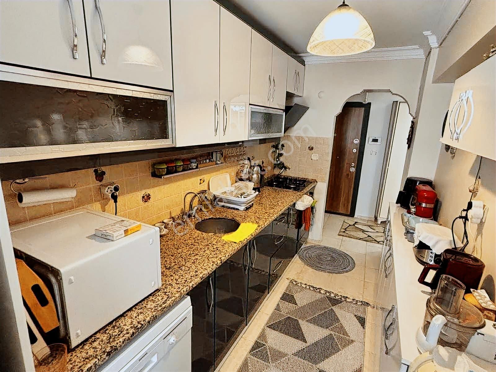 Güzelyalı Okulu Sokağında Metro & Cadde Yakını 2+1 Geniş Satılık - Görsel 33