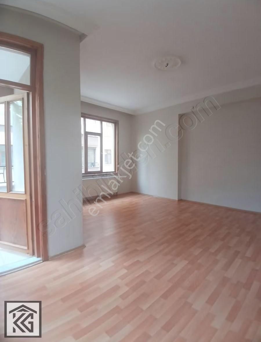 Kocalar Ulubatlıhasan İl Jandarma Fetih Cadde Yakını Kiralık 3+1 - Görsel 9