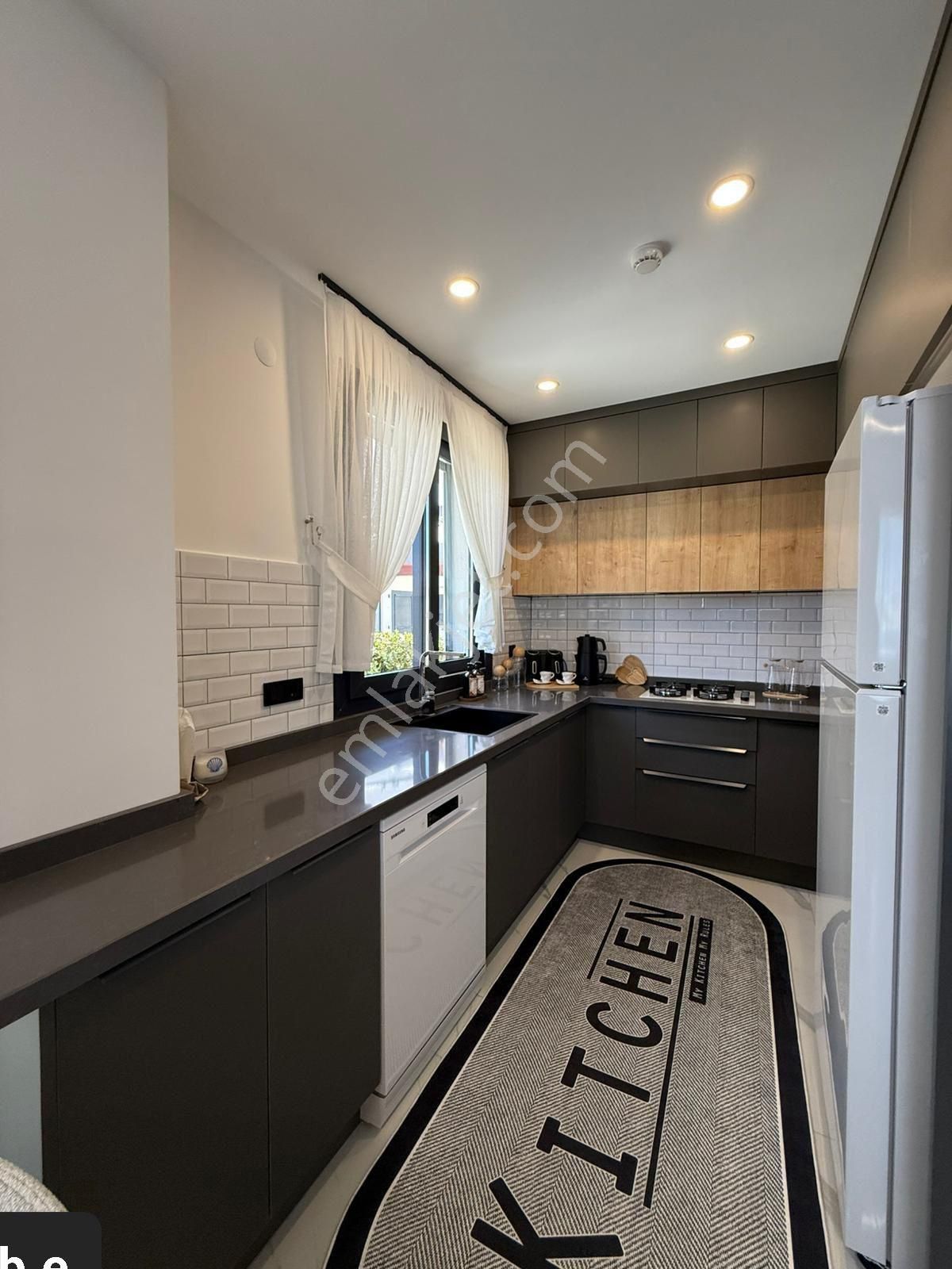 Didimde Site İçinde Full Eşyalı Villa - Görsel 19