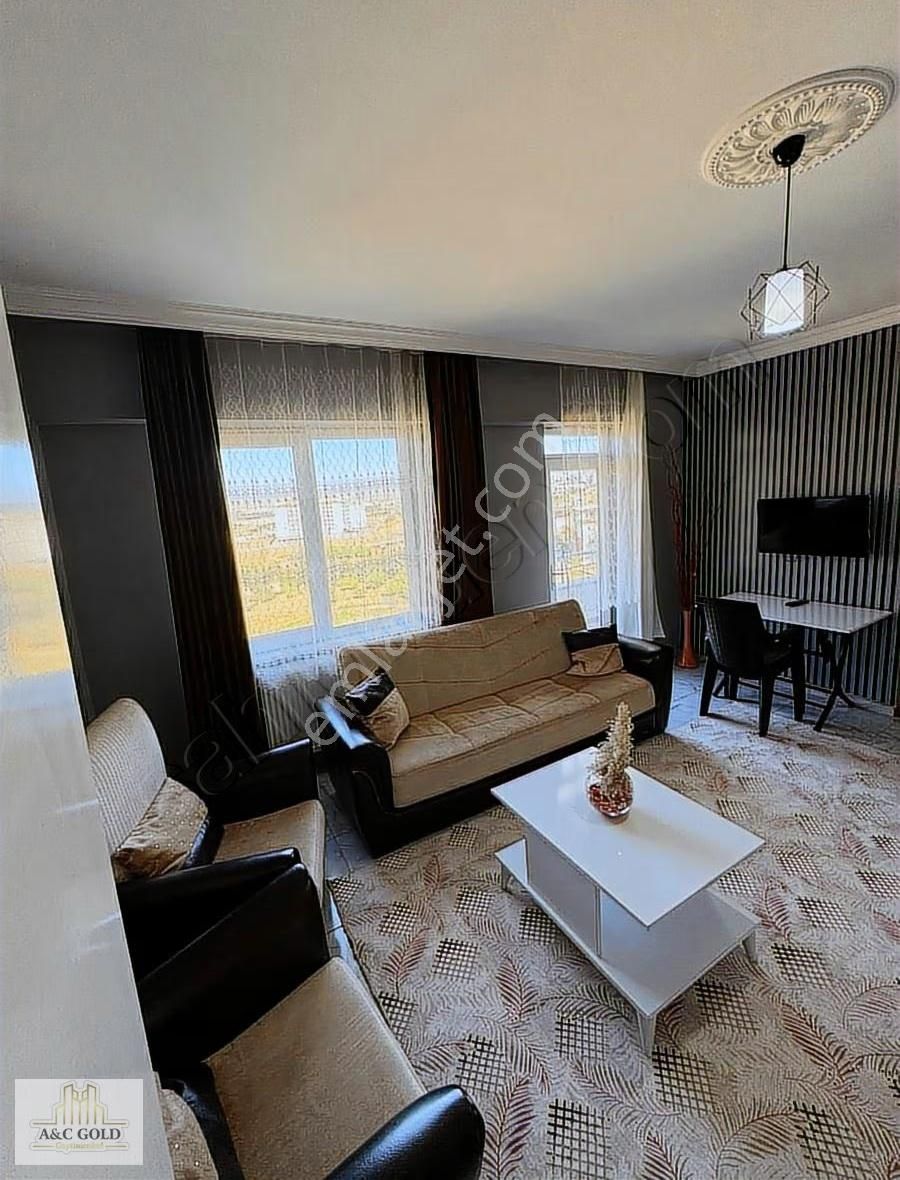 Satılık Eşyalı 1+1.bu Dönem Kira Geliri 20 Bin Yatırımlık