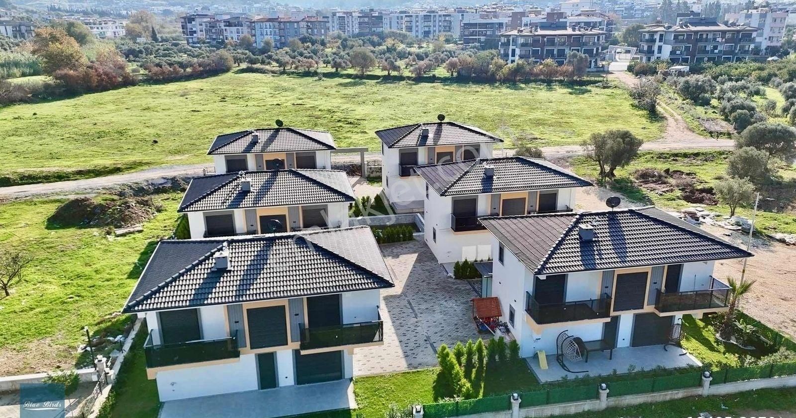 Köşe Tek Müstakil 3+1 Acil Satılık - Görsel 3