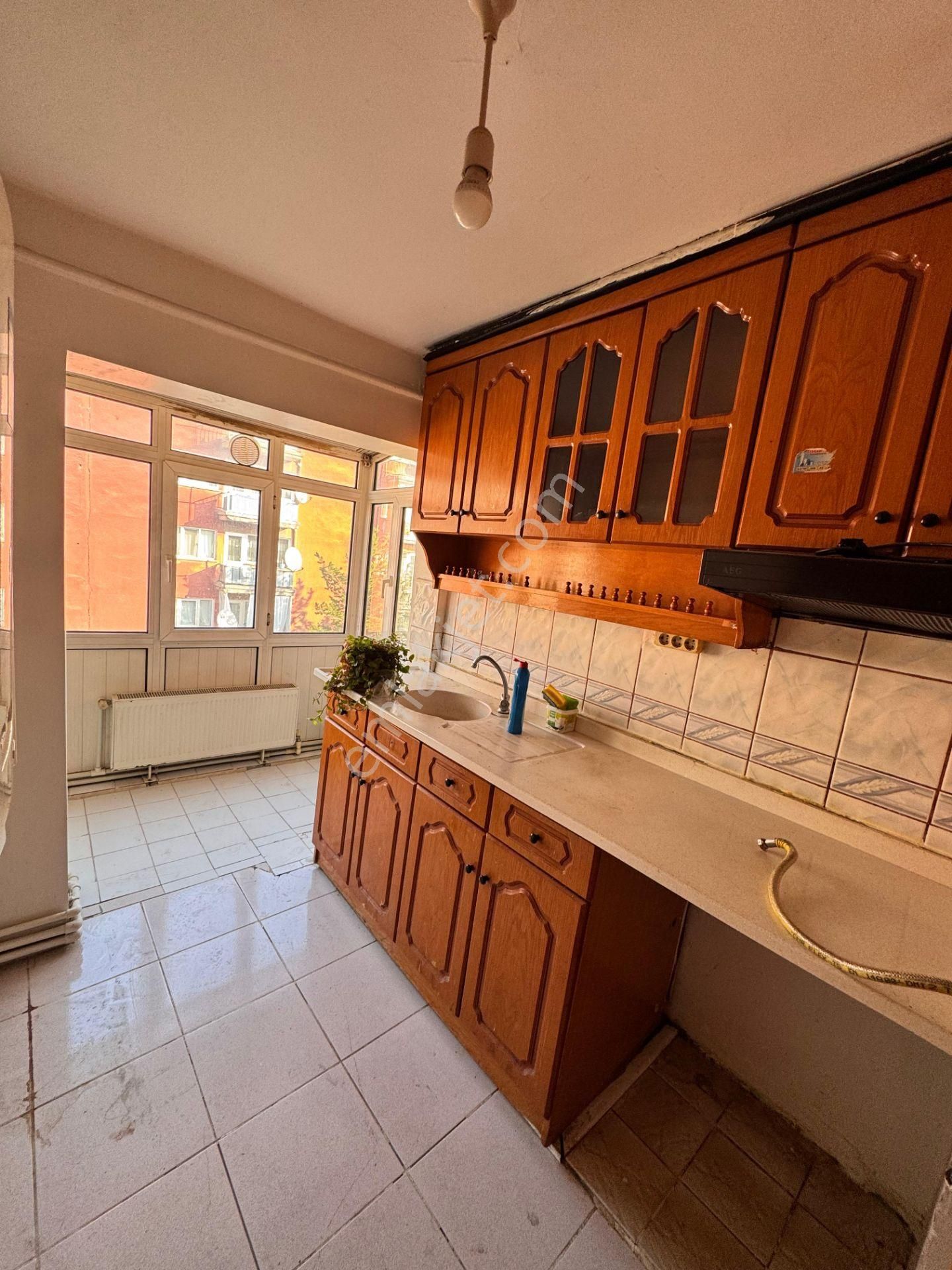 Lider Emlak'tan Güneşevlerde **2+1** Ön Cephe Kiralık Daire - Görsel 2