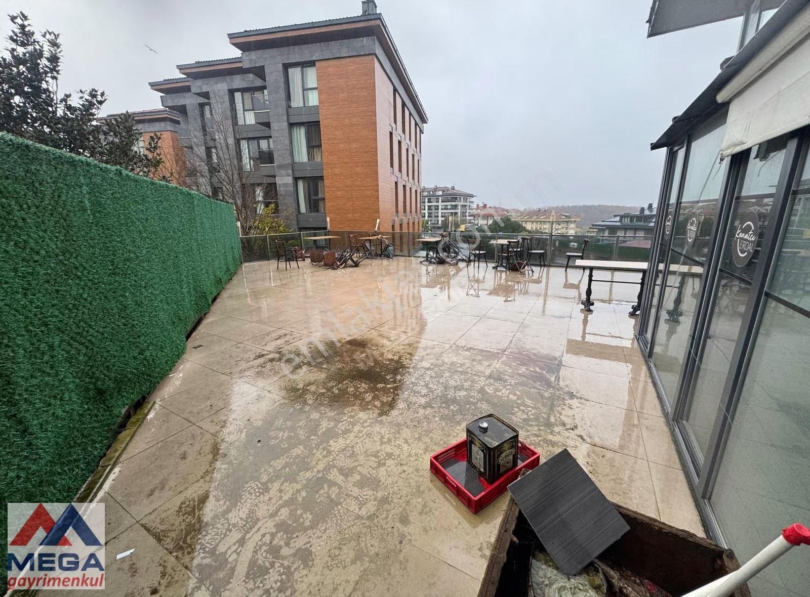 Zekeriyaköy Alya Evleri Sitesinde Kiralık Dükkan - Görsel 3