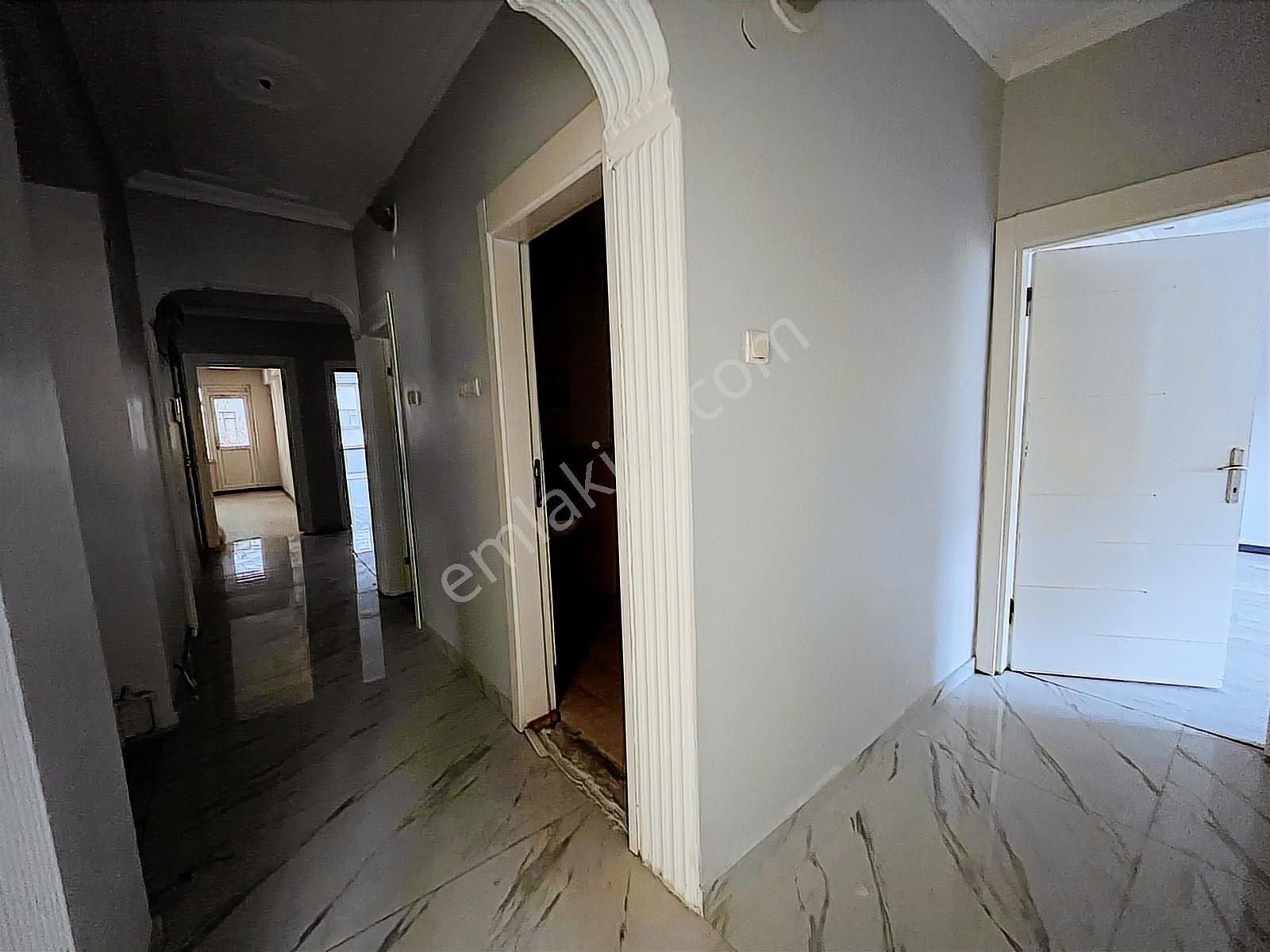 Bess'den İki Eylül Caddesi Üzeri Kiralık 4+1 Daire - Görsel 30