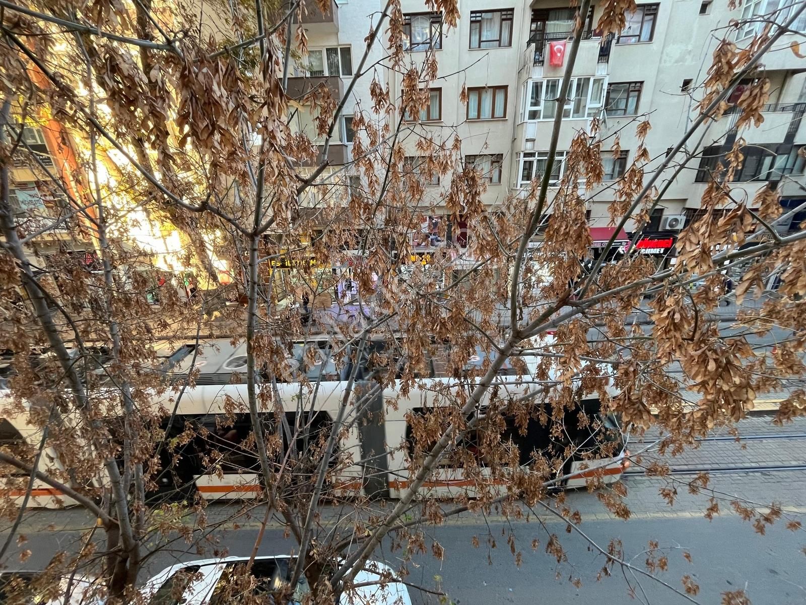 Bess'den İki Eylül Caddesi Üzeri Kiralık 4+1 Daire - Görsel 6