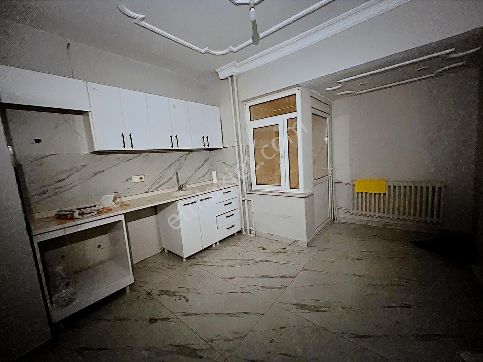 Bess'den İki Eylül Caddesi Üzeri Kiralık 4+1 Daire - Görsel 10