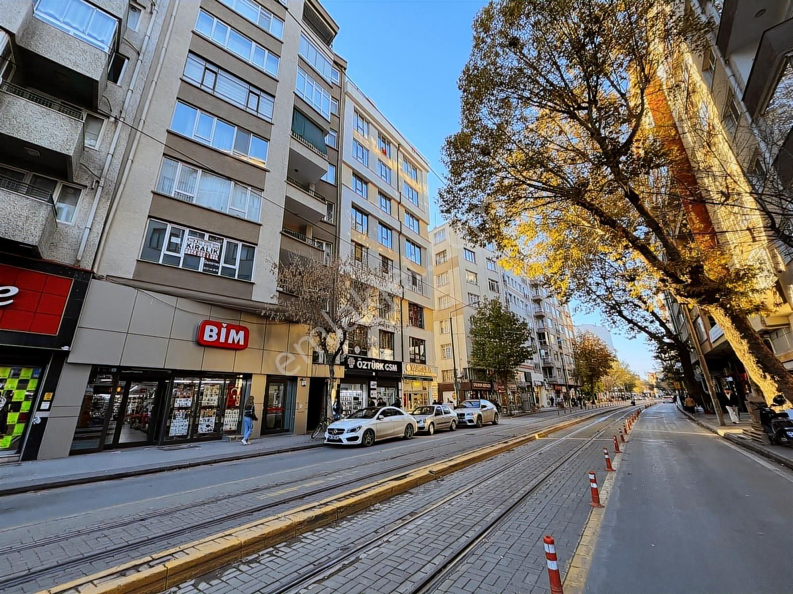 Bess'den İki Eylül Caddesi Üzeri Kiralık 4+1 Daire - Görsel 15