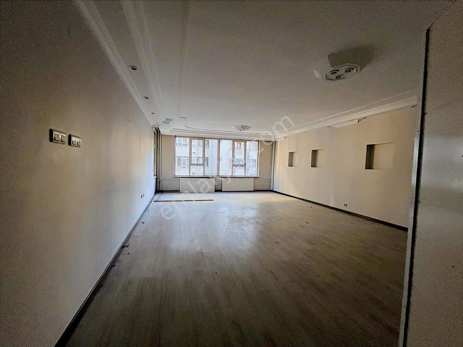 Bess'den İki Eylül Caddesi Üzeri Kiralık 4+1 Daire - Görsel 9