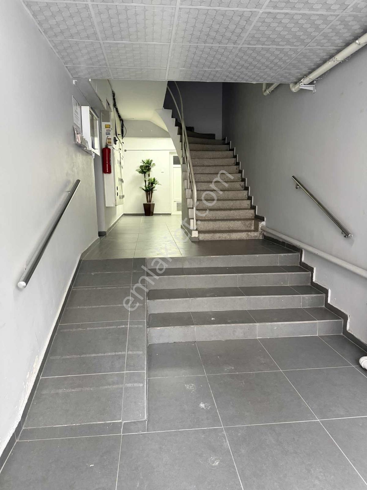 Hatay Metro Yakını Full Deniz Manzaralı Asansörlü Arakat Daire - Görsel 24