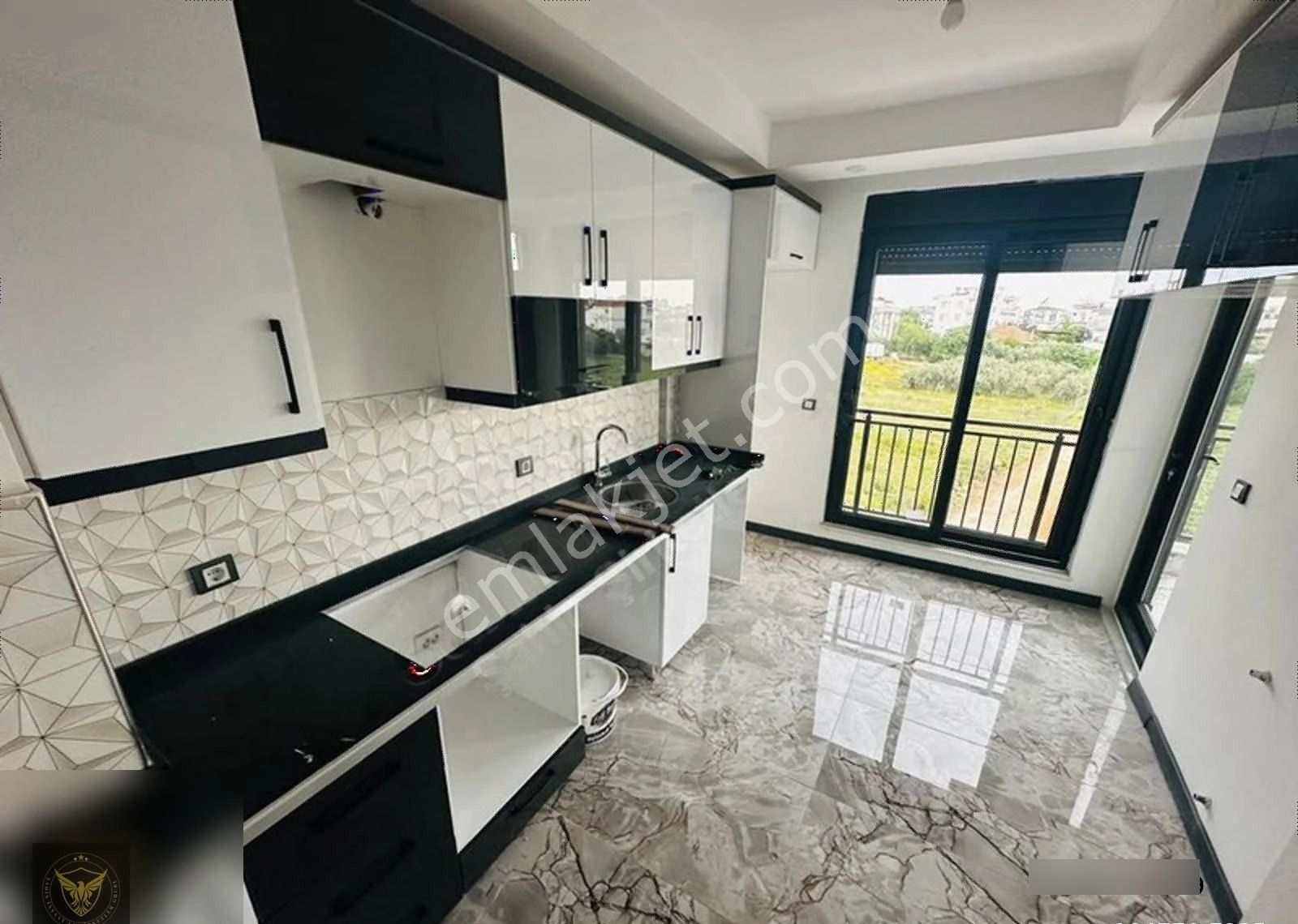 Beylikdüzü Metrobüse 10'dk Yürüme Mesafesinde 2+1 Lüx Dairemiz