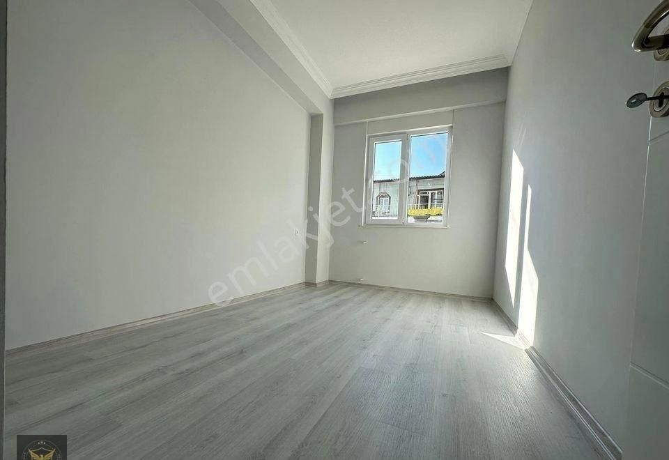 Şahin İnşaat'tan Beylikdüzü Migros Avm Arkasında Evebeyn Banyolu 2+1 Ara Kat Daire - Görsel 4