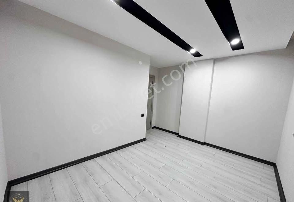 Beylikdüzü'nde Metrobüse Komşu Yeni Binada 2+1 Şık Dairemiz - Görsel 2