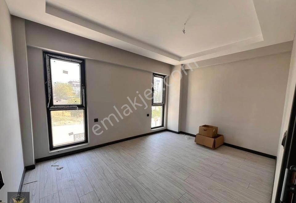 Metrobüse Komşu %70 Krediye Uygun Acil Satılık Dairemiz - Görsel 5