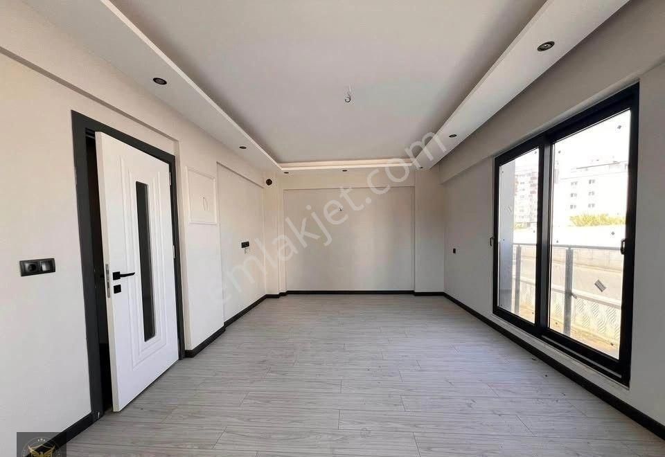 Metrobüse Komşu %70 Krediye Uygun Acil Satılık Dairemiz - Görsel 4