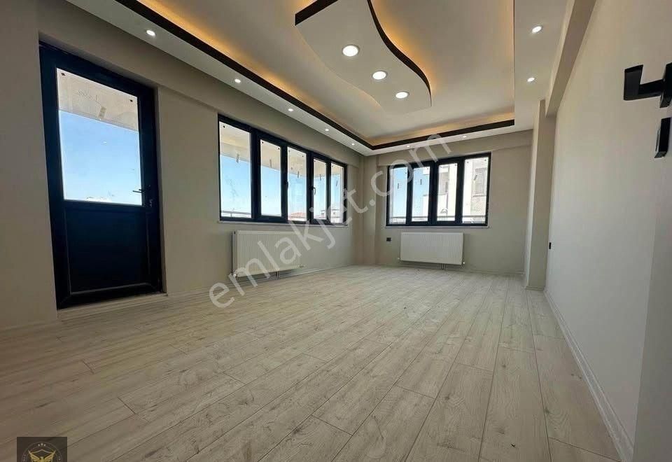 Beylikdüzü'nde Acil Satılık Metrobüse Komşu 2+1 Fırsat Dairemiz