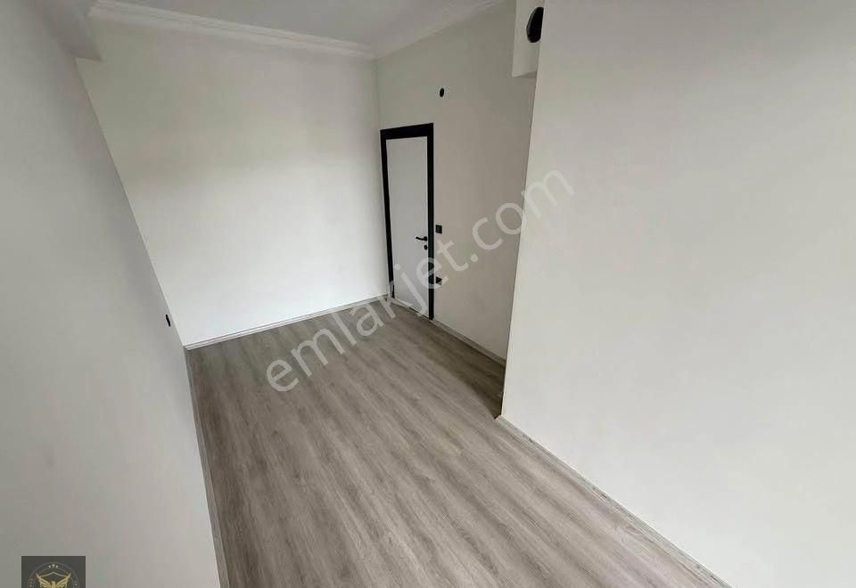 Aralık Ayına Özel Kaçırılmayacak Metrobüse Komşu 1+1 Dairemiz - Görsel 3