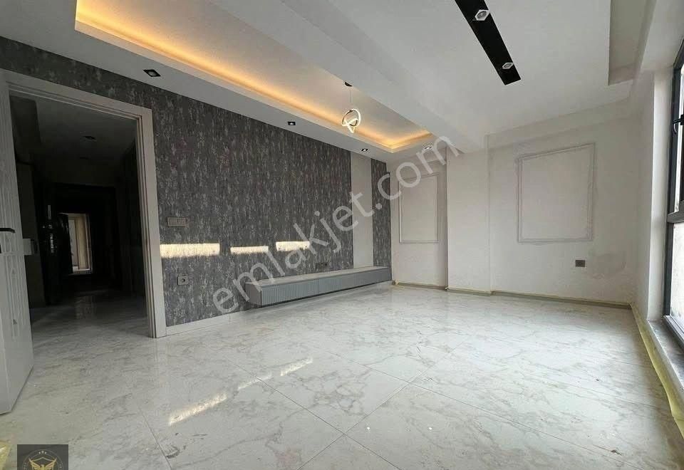 Metrobüse Yürüme Mesafesinde Şık Tasarımlı Acil Satılık Dairemiz