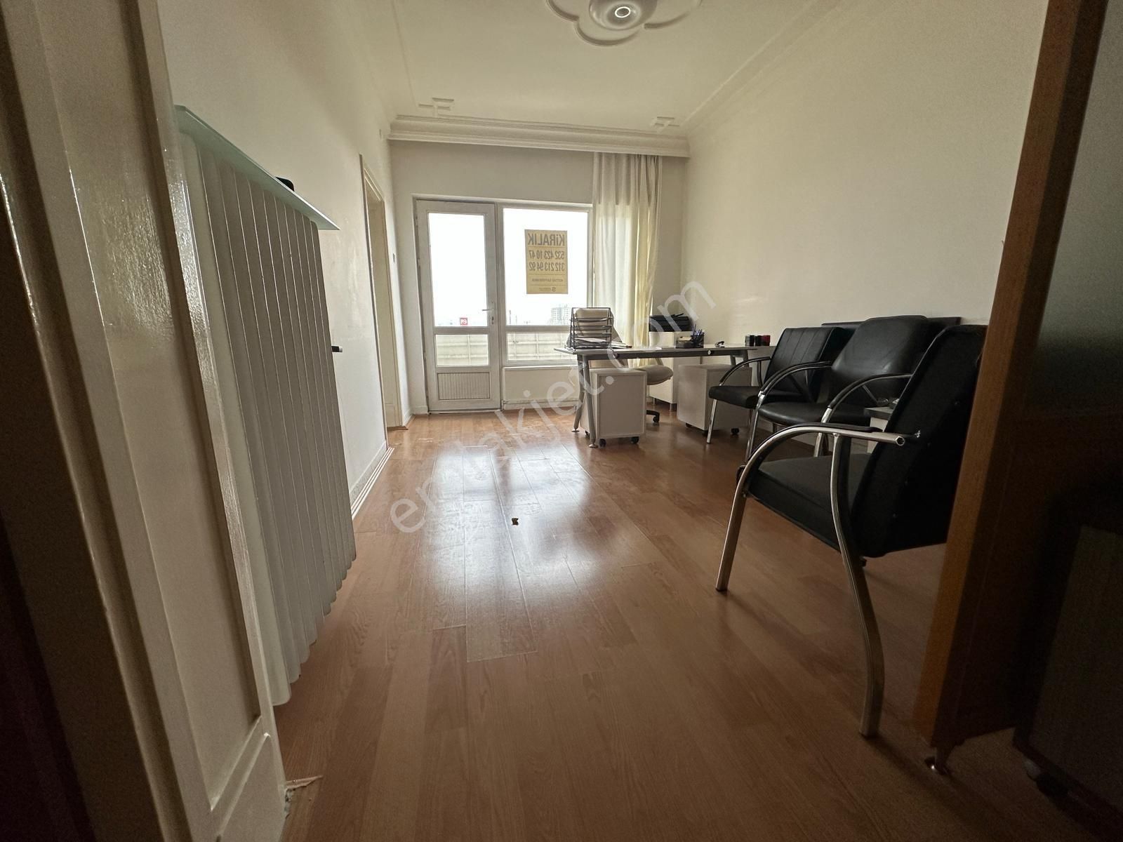 Kuttaş'tan Toros Sokakta 5 Odalı Adliye Karşısı Kiralık Ofis - Görsel 16