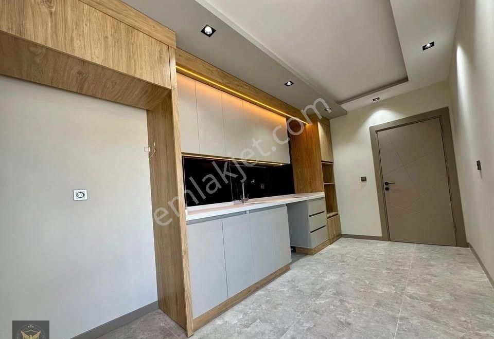 Beylikdüzü Cumhuriyet Mh.metrobüse Komşu Geniş M2'li 2+1 Daire!! - Görsel 8