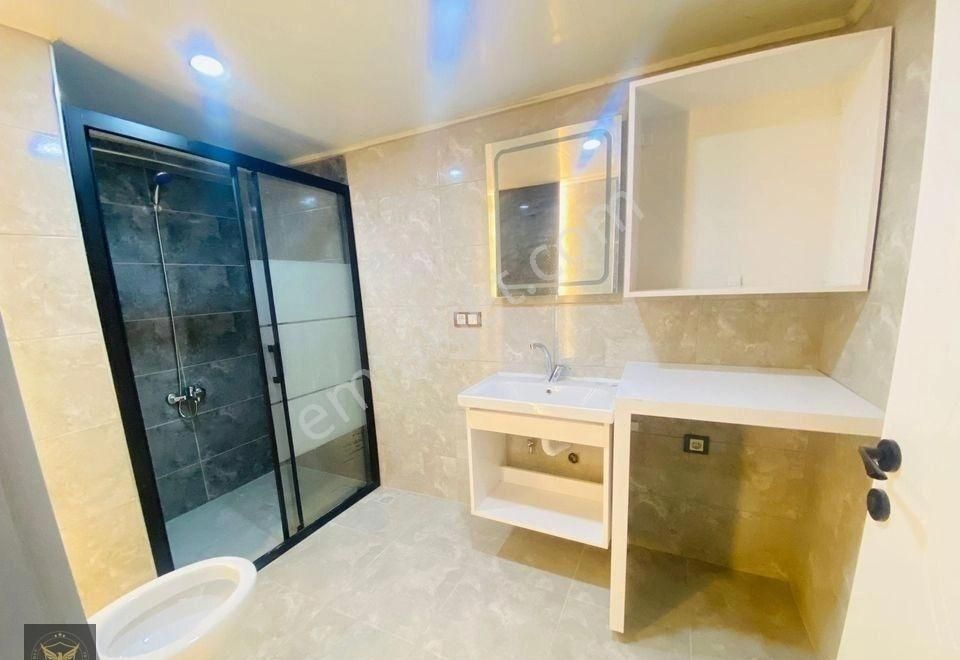 Beylikdüzü Merkez'de Metrobüse Komşu 2+1 Lüks Dairemiz - Görsel 4