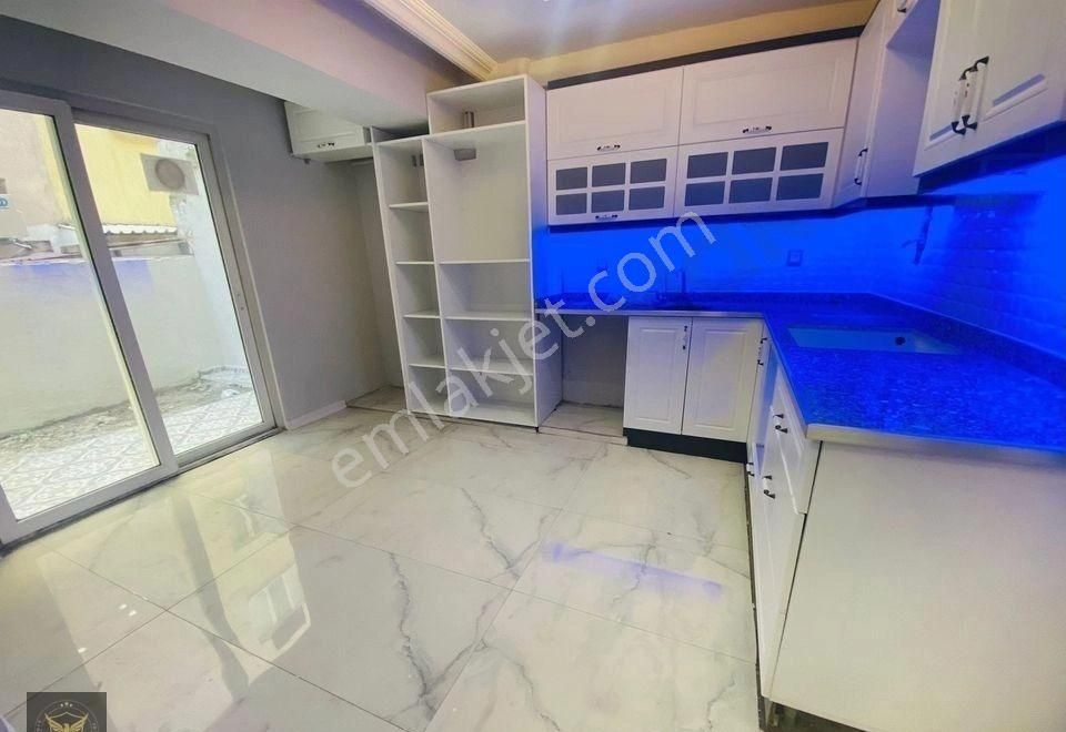 Beylikdüzü Merkez'de Metrobüse Komşu 2+1 Lüks Dairemiz - Görsel 12