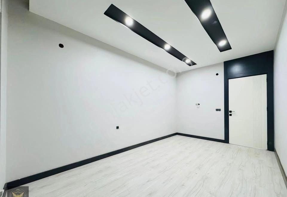 Beylikdüzü Yakuplu Mh.kent Ormanı Manzaralı 3+1 Şık Dairemiz - Görsel 5