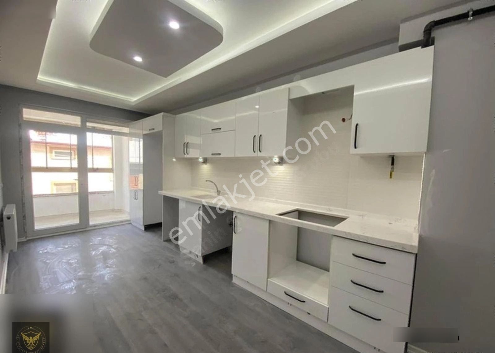 Haftasonuna Özel Metrobüse Komşu 2+1 Fırsat Dairemiz