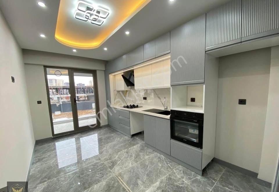 Beylikdüzü Yakuplu Mh.kent Ormanı Manzaralı 3+1 Şık Dairemiz - Görsel 6