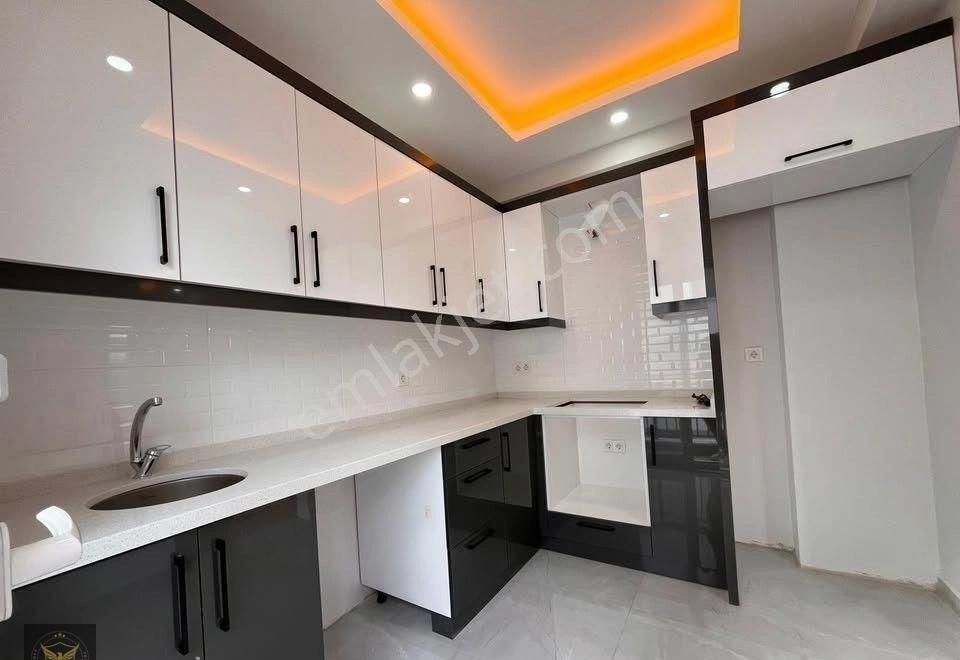 Metrobüse Yürüme Mesafesinde Şık Tasarımlı Acil Satılık Dairemiz - Görsel 7