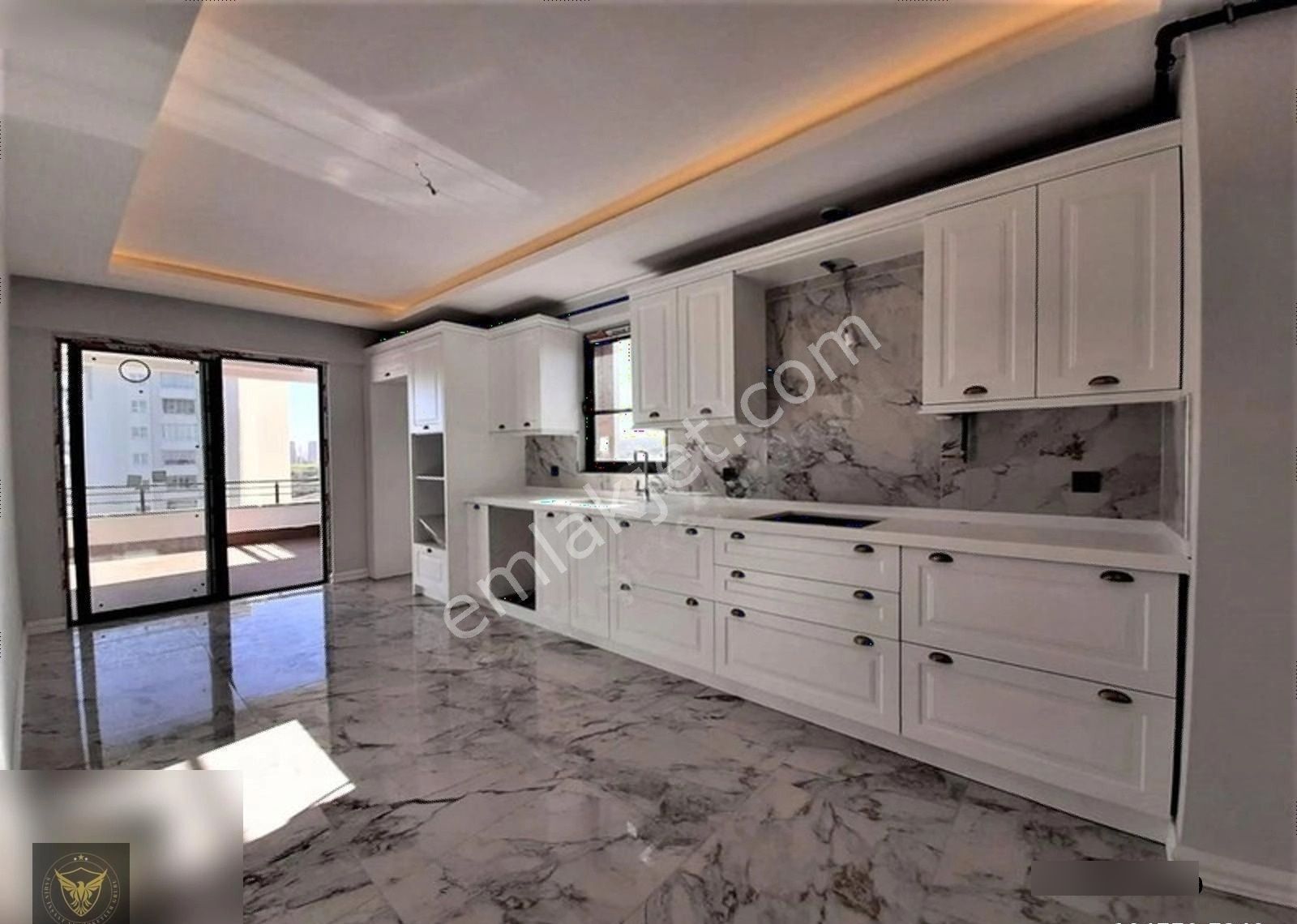 Beylikdüzü Cumhuriyet Mh. Metrobüse Komşu 2+1 Fırsat Daire...