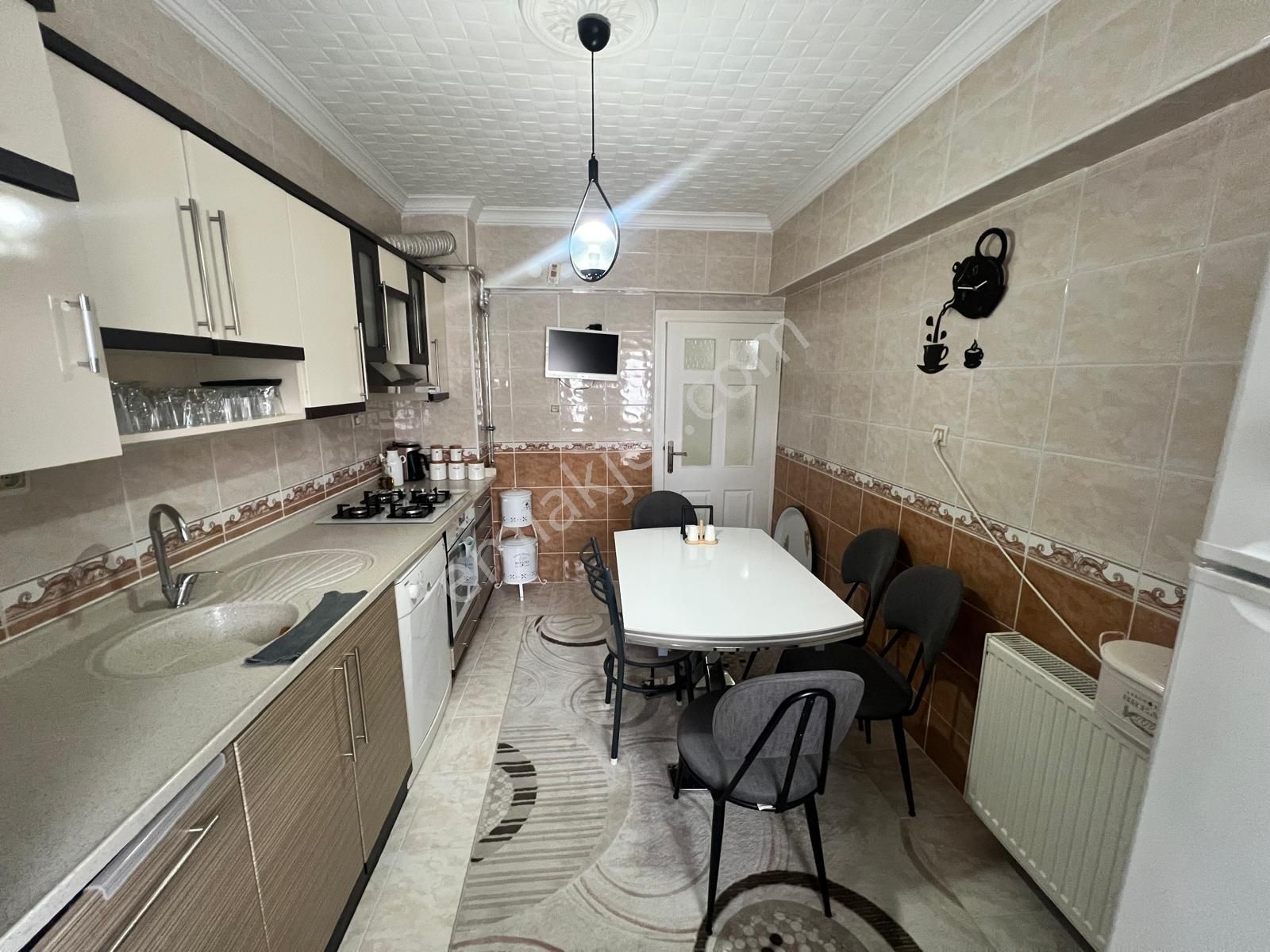 Kalecik Emlak'tan Merkez Mahallesin'de Yapılı Masrafsız 3+1 Daire! - Görsel 3