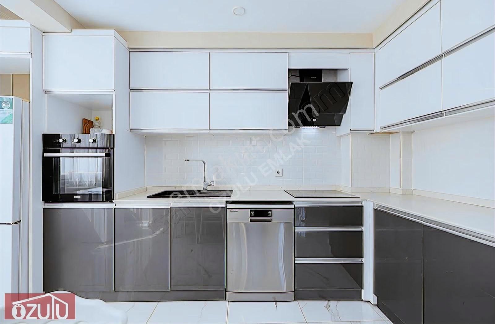 Uncalı'da Özellikli Sitede 130 M2 Full Tadilatlı - Görsel 16