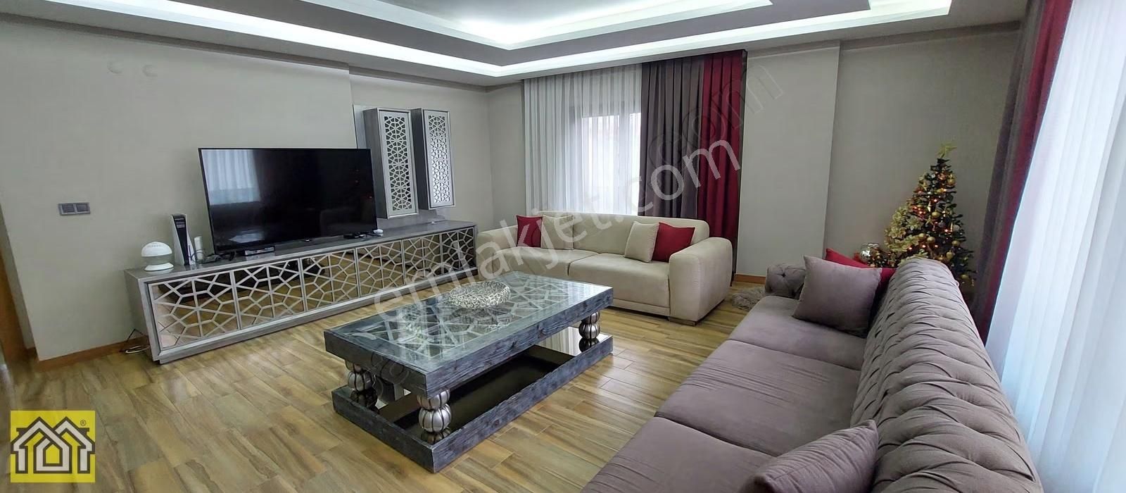 175 M² Yerden Isıtmalı 3+1,ebeveyn Banyolu,kilerli, Ada Mutfak - Görsel 2