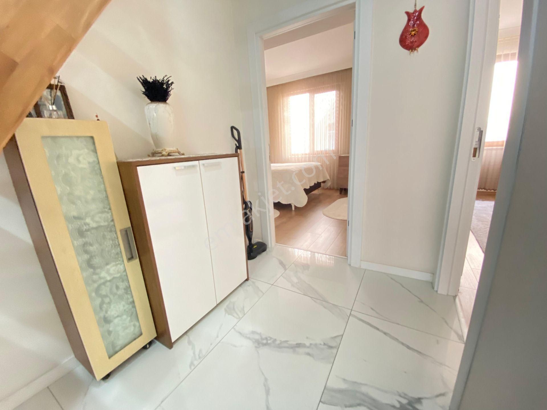 Pegaas'tan Üniversite Mah 1 Yıllık Ayrı Girişli 4+2 Dublex Daire - Görsel 14