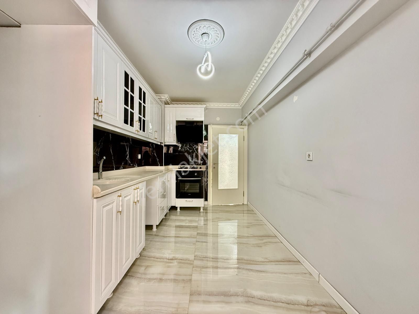 Kalecik Emlak Ofisinden 5'yol Merkezde 1.kat Yapılı 3+1 Lüx Daire - Görsel 2