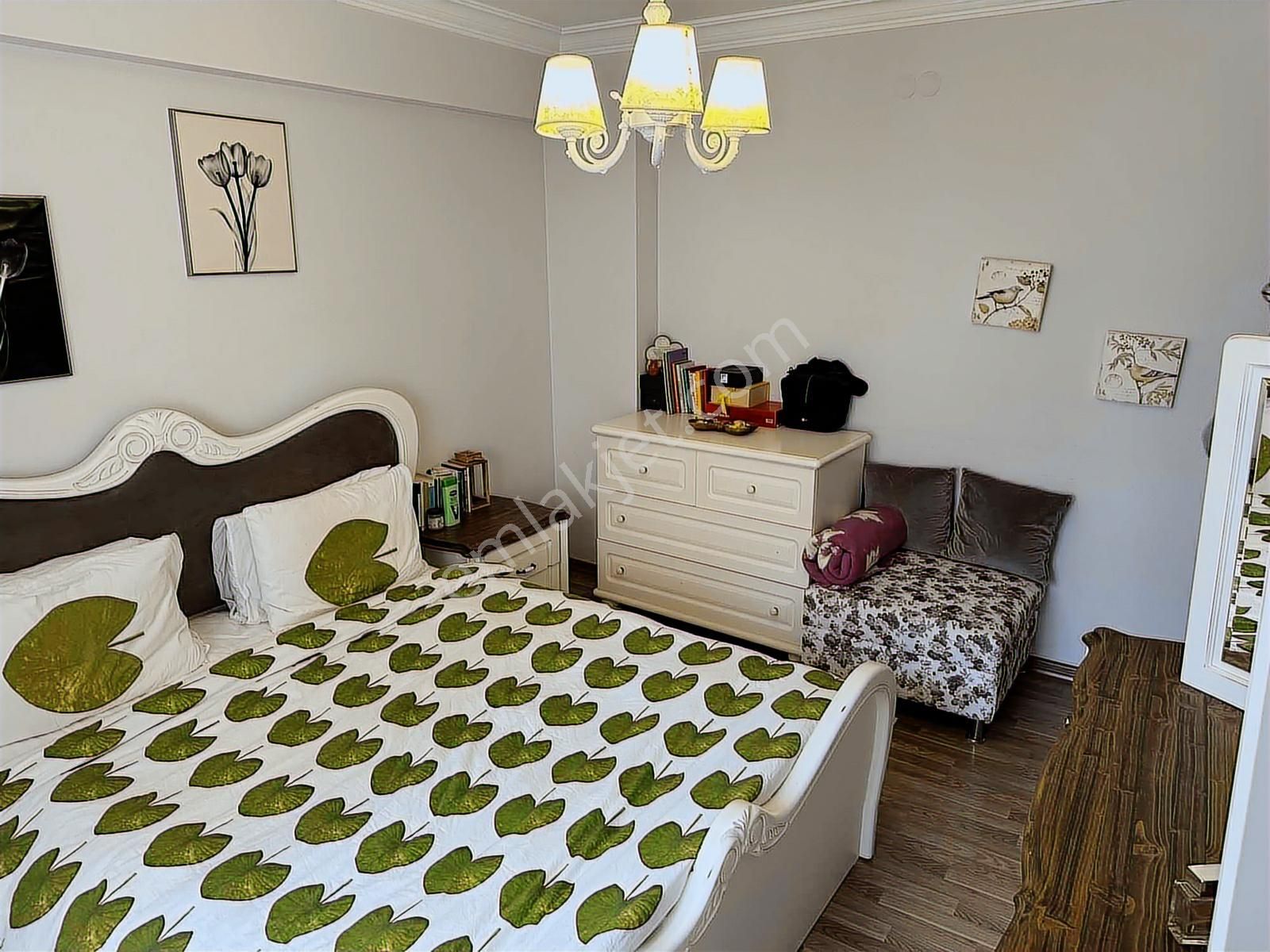 Demetten Çift Cepheli Arakat Doğalgazlı 3+1 Geniş Satılık Daire. - Görsel 32