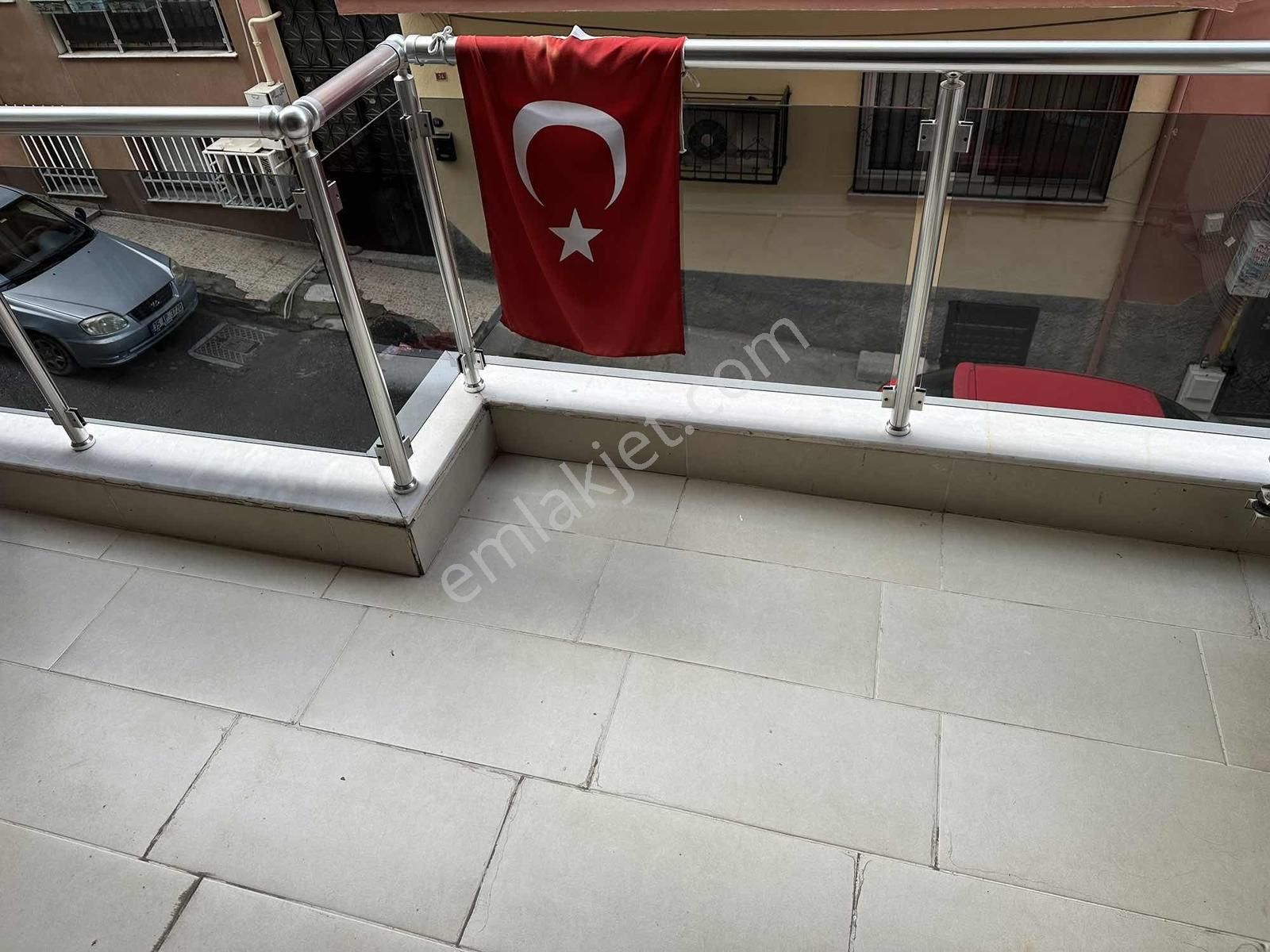 Demetten Çift Cepheli Arakat Doğalgazlı 3+1 Geniş Satılık Daire. - Görsel 3