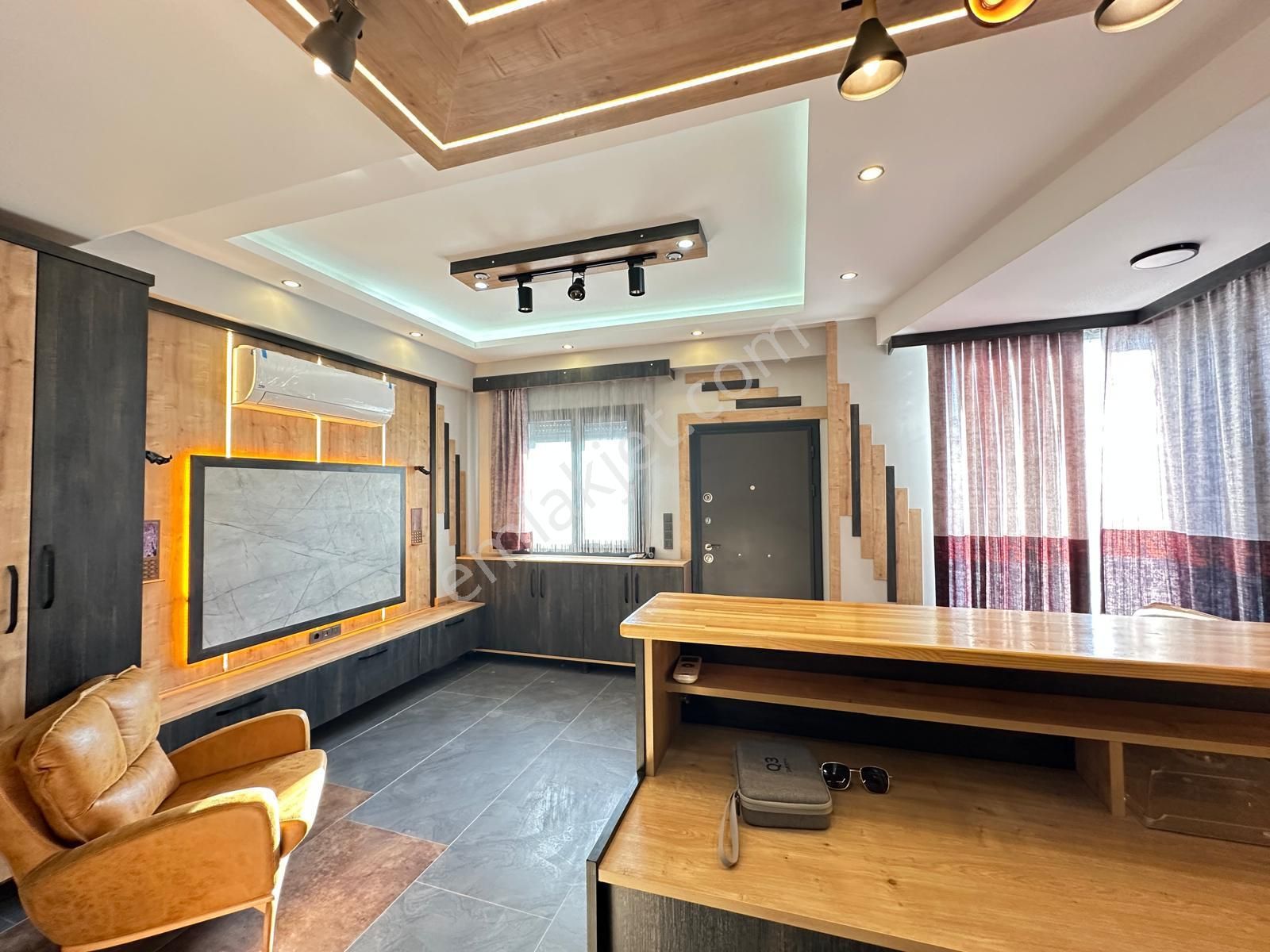 Didim Hisar Mahallesinde Havuzlu Sitede Eşyalı Ebeveyn Banyolu 3+1 Villa - Görsel 5