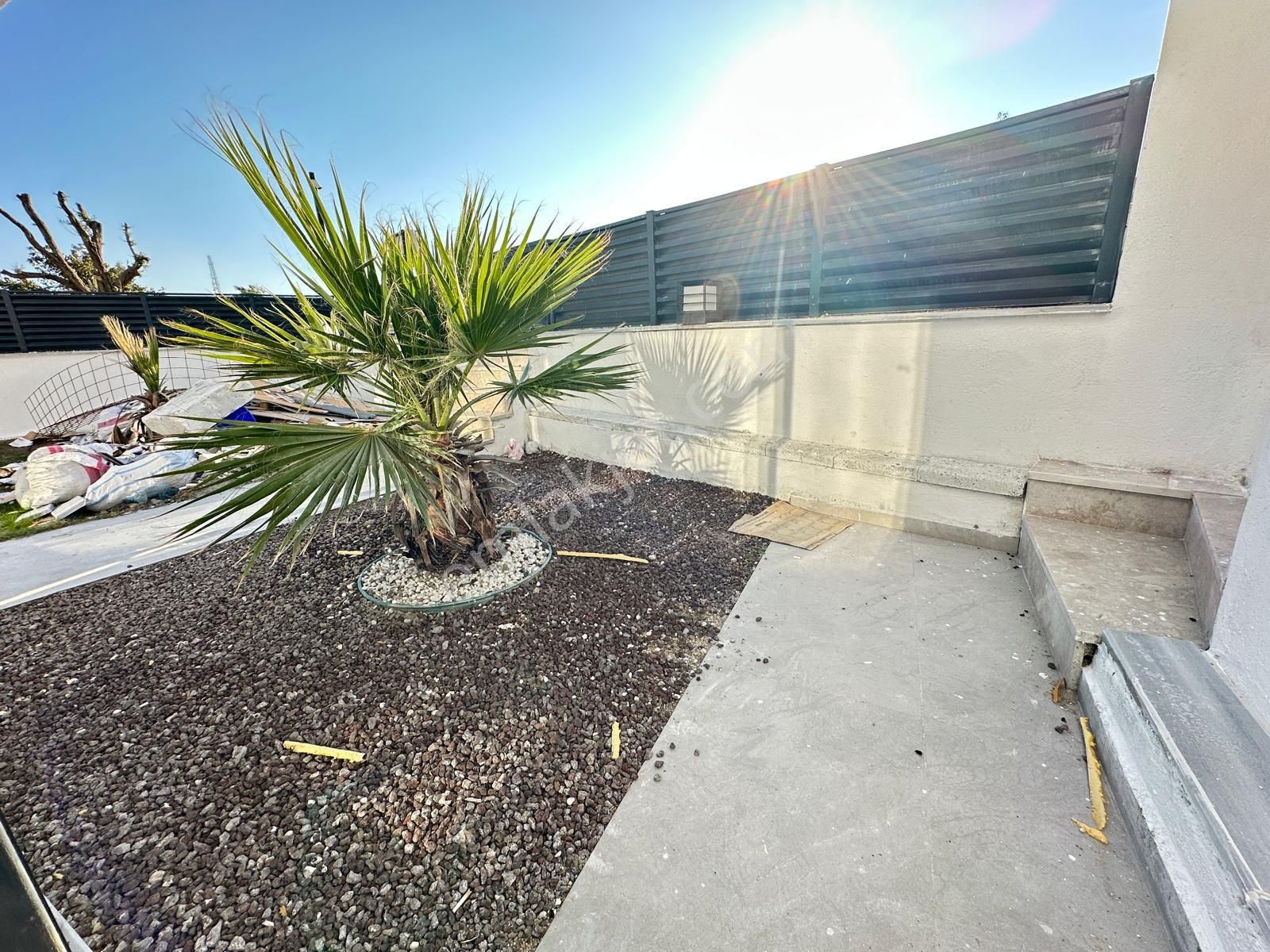 Didim Hisar Mahallesinde Havuzlu Sitede Eşyalı Ebeveyn Banyolu 3+1 Villa - Görsel 32