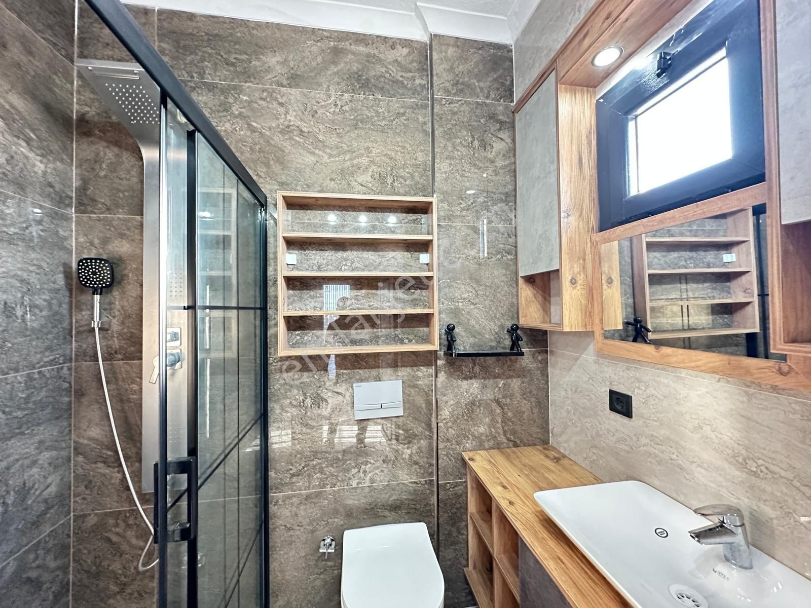 Didim Hisar Mahallesinde Havuzlu Sitede Eşyalı Ebeveyn Banyolu 3+1 Villa - Görsel 26