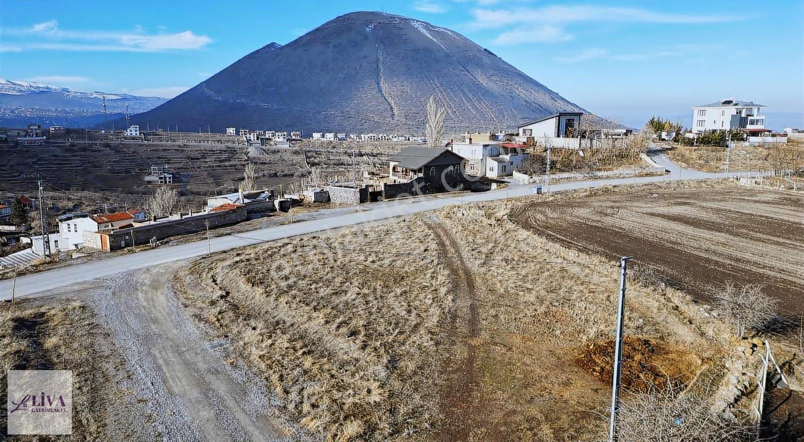 Liva'dan Reşadiye'de Harika Konumda 325 M² Parsel Hissesi - Görsel 6