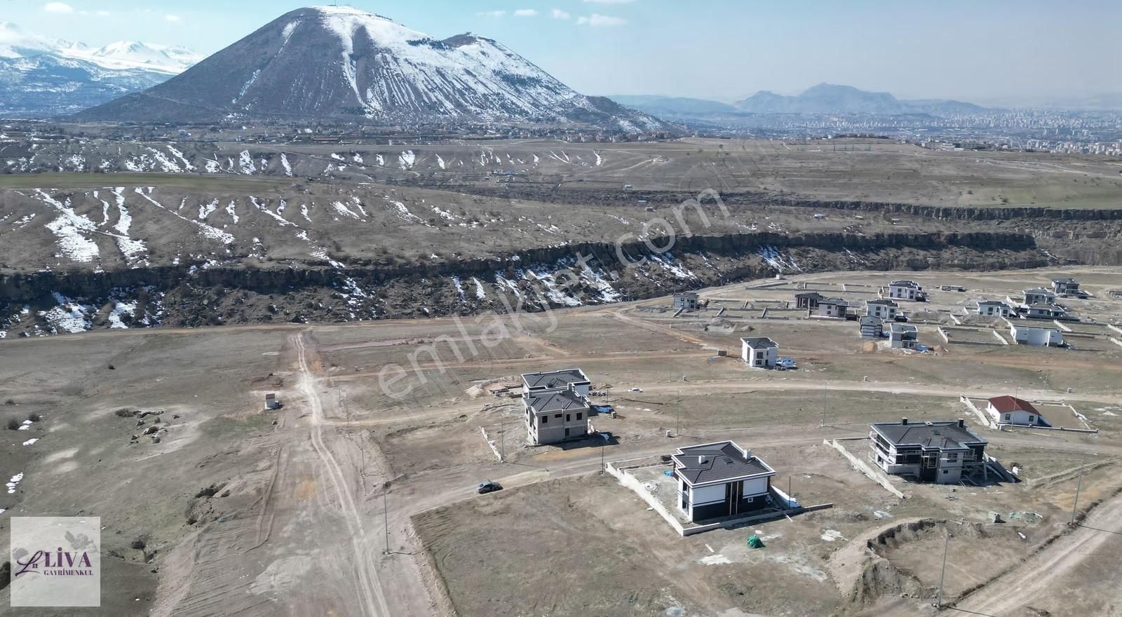 Liva'dan Kayseri Villalarında Şehir Manzaralı Villa - Görsel 29