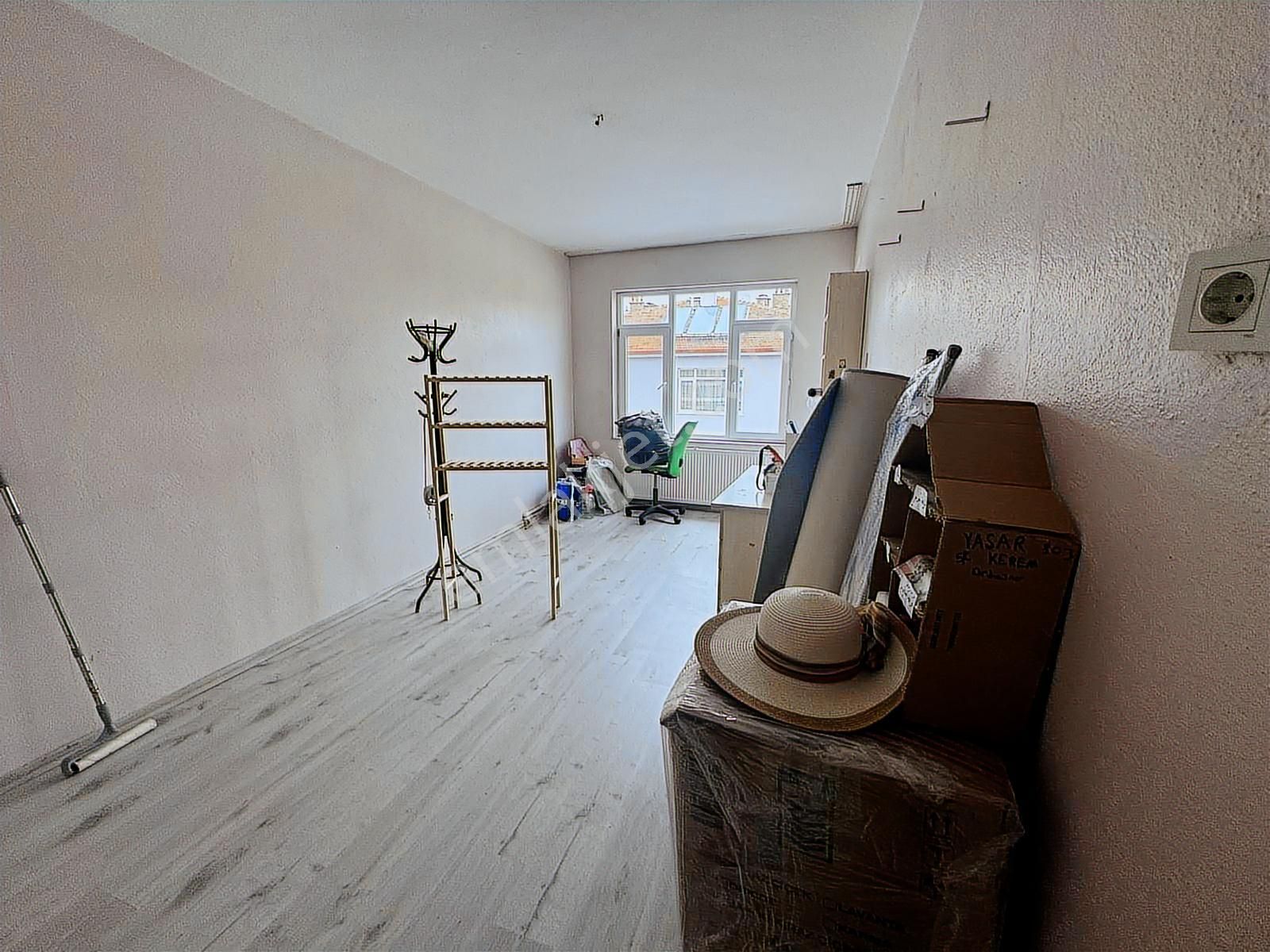 Numune Hastanesi Acil Servis Karşısı 3+1 İçi Yapılı Boş Daire - Görsel 16