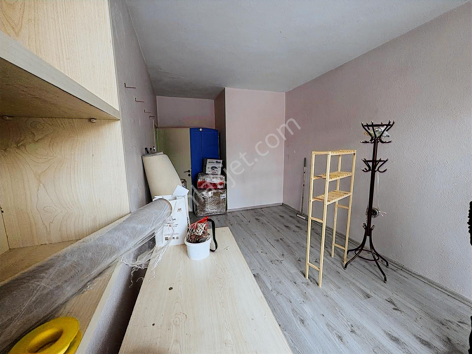 Numune Hastanesi Acil Servis Karşısı 3+1 İçi Yapılı Boş Daire - Görsel 2