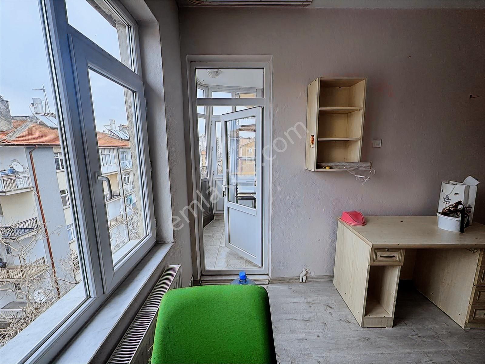 Numune Hastanesi Acil Servis Karşısı 3+1 İçi Yapılı Boş Daire - Görsel 13