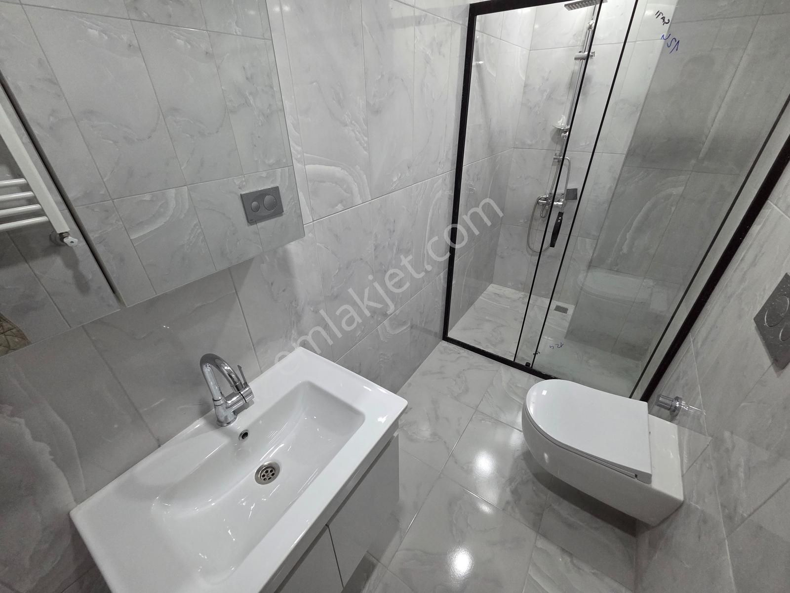 Bayrampaşa Cevatpaşada Satılık Dubleks 6+2 260m2 - Görsel 23