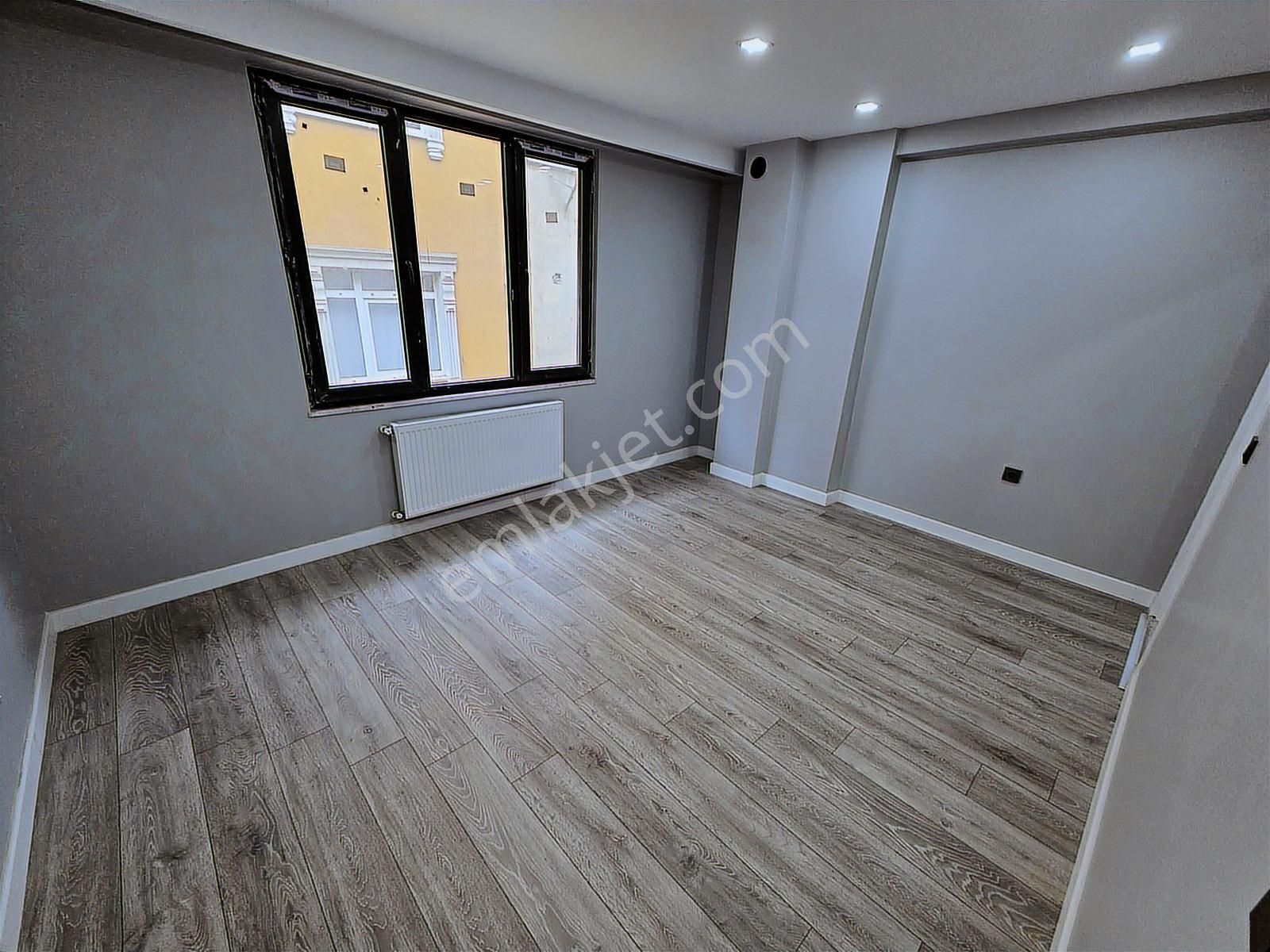 Bayrampaşa Cevatpaşada Satılık Dubleks 6+2 260m2 - Görsel 9