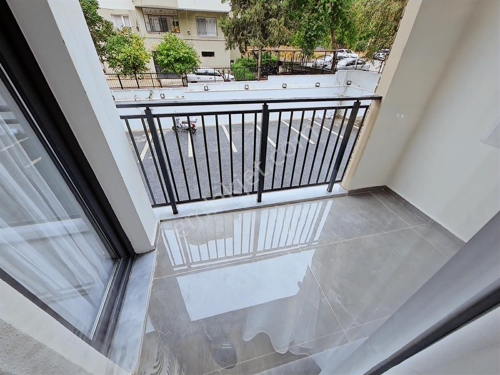 Huzurevlerinde 5 Katlı Yatay Mimari Ultra Lüks 1+1kiralık Daire