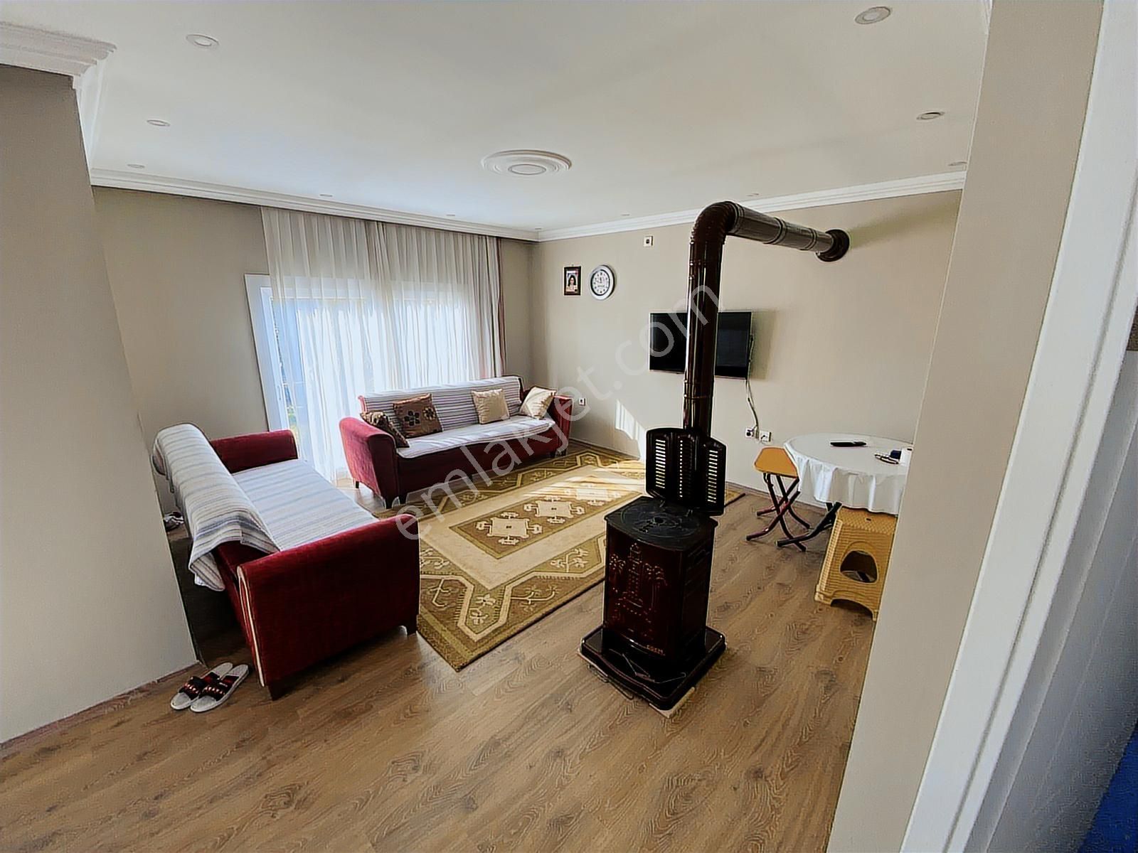 Sığacık Kale İçine Yürüme Mesafesinde Havuzlu Sitede 2+1 Bahçeli - Görsel 11