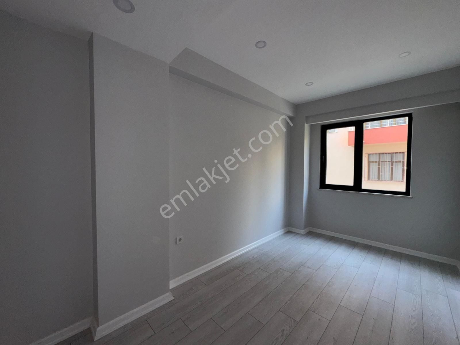 Çınarlı Mahallesinde Şehirle İç İçe Lokasyonda 2+1 Daire - Görsel 28